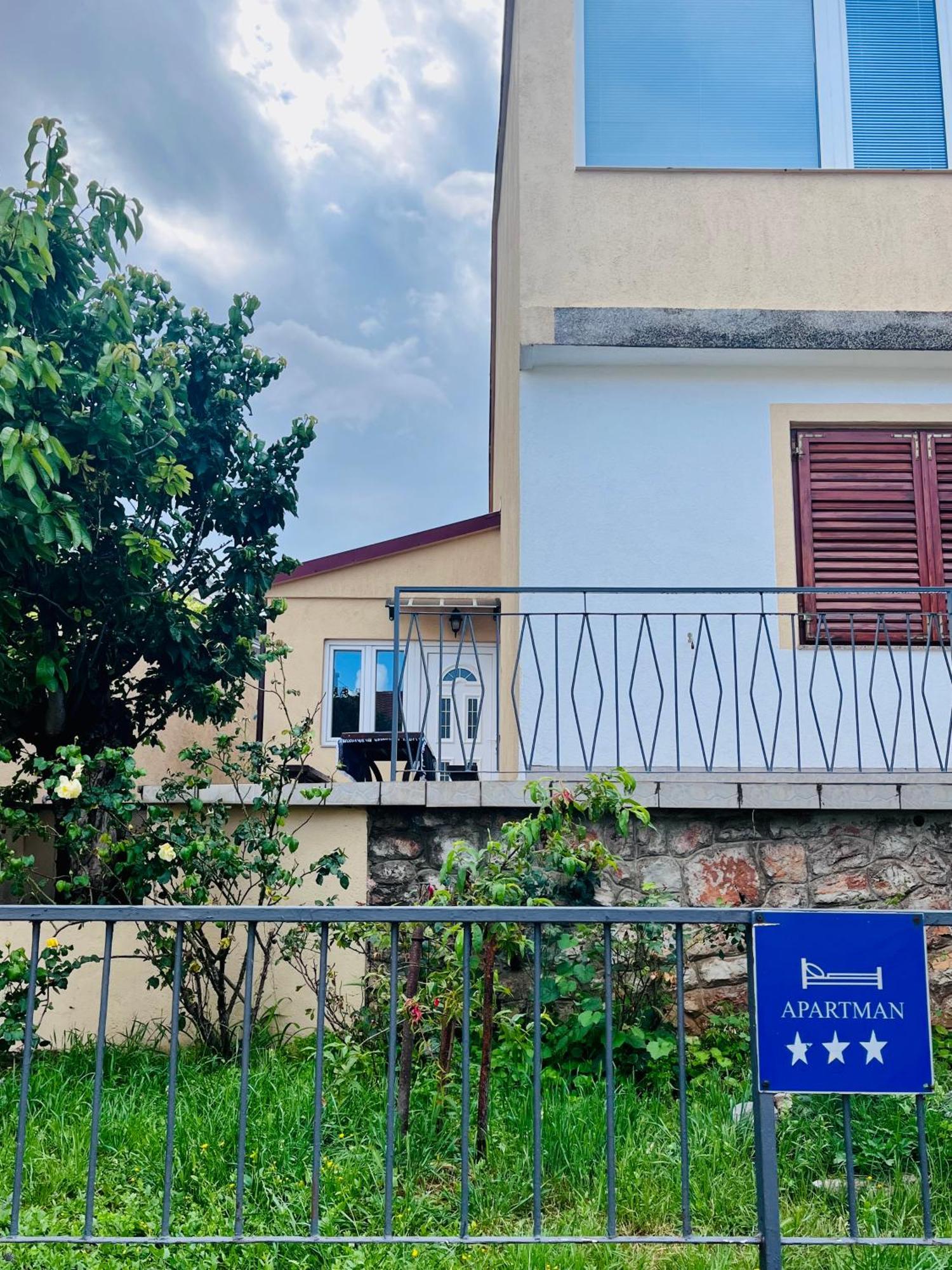 Apartment Ivana セニ エクステリア 写真